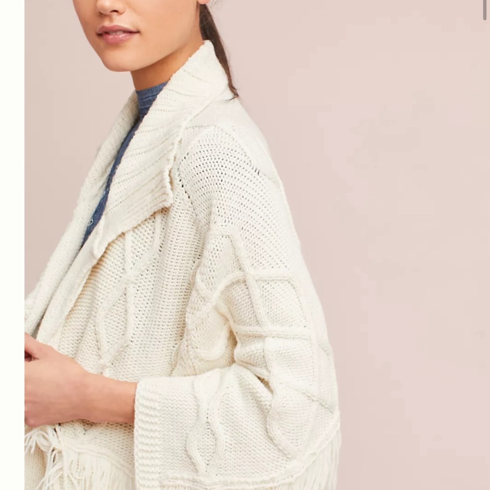 Moulinette Soeurs Hand-Knit Fringed‎ Poncho